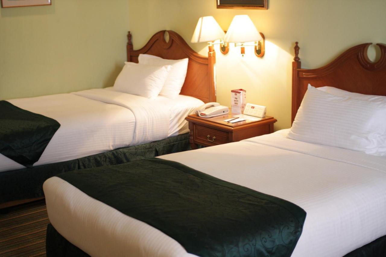 Mulia Hotel Bandar Seri Begawan Kültér fotó